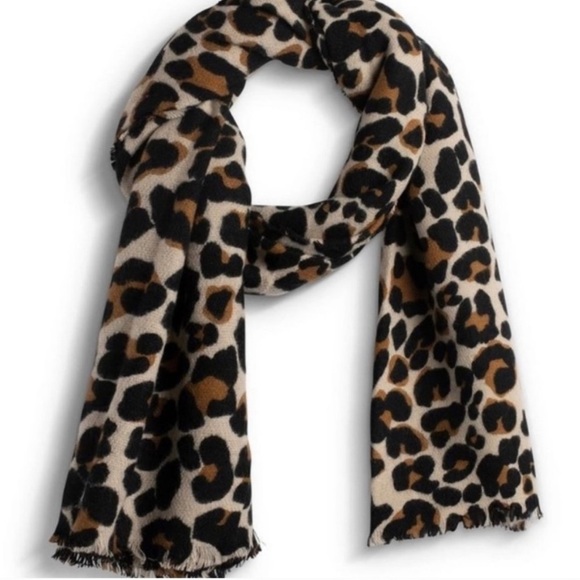 NWT Sole Society Leopard print scarf. Very soft and cozy great gift
C - Picture 2 of 4